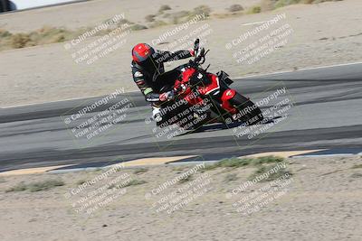 media/Oct-30-2025-Racers Edge (Thu) [[dabbdaf680]]/3-B Group/Session 3 (Turn 15 Inside)/